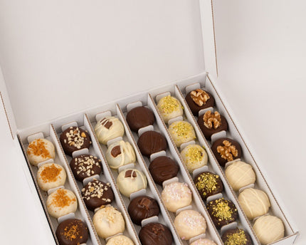 The Loada Balls mixed protein balls bundle including 36 assorted protrein balls.